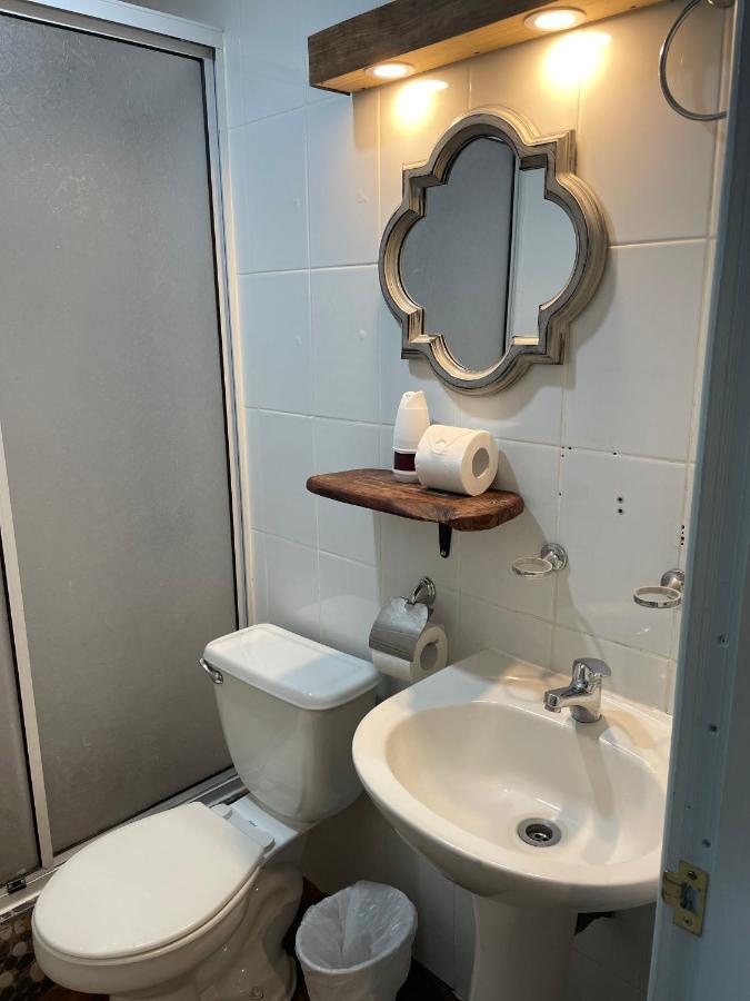 3 Arriendo Habitacion Doble Con Bano Privado De Ex Hotel Puerto Varas Exterior photo